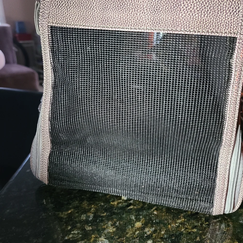 Pet Carrier 